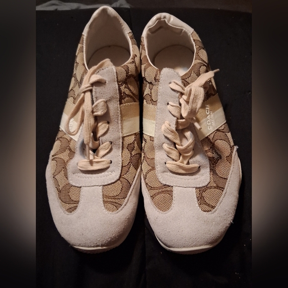 Coach Kelson Sneakers - Picture 2 of 8